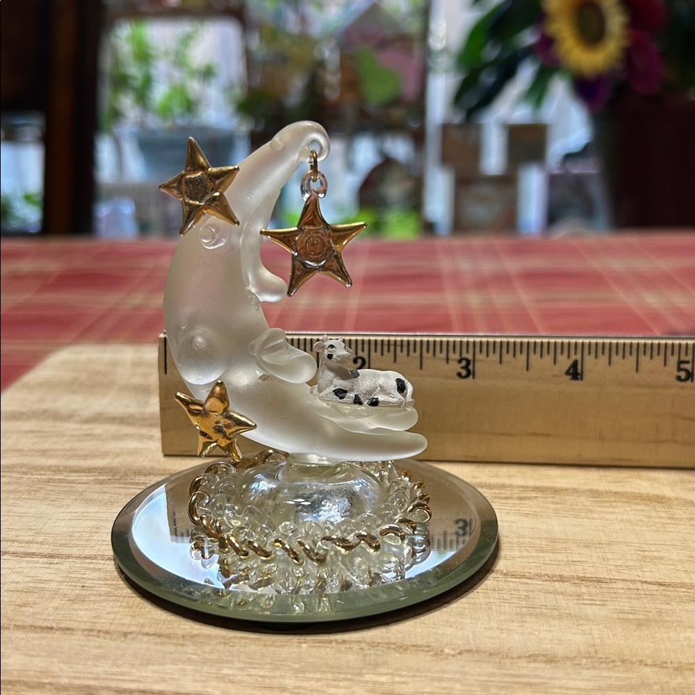Glass Baron Vintage Handcrafted Glass Cow Jumped Over The Moon Frosted Crescent - Picture 9 of 15